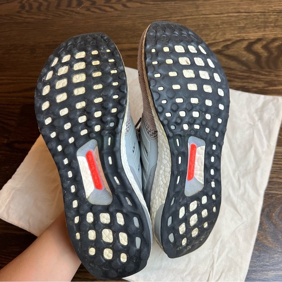 Adidas Ultraboost Sneakers - Picture 6 of 7